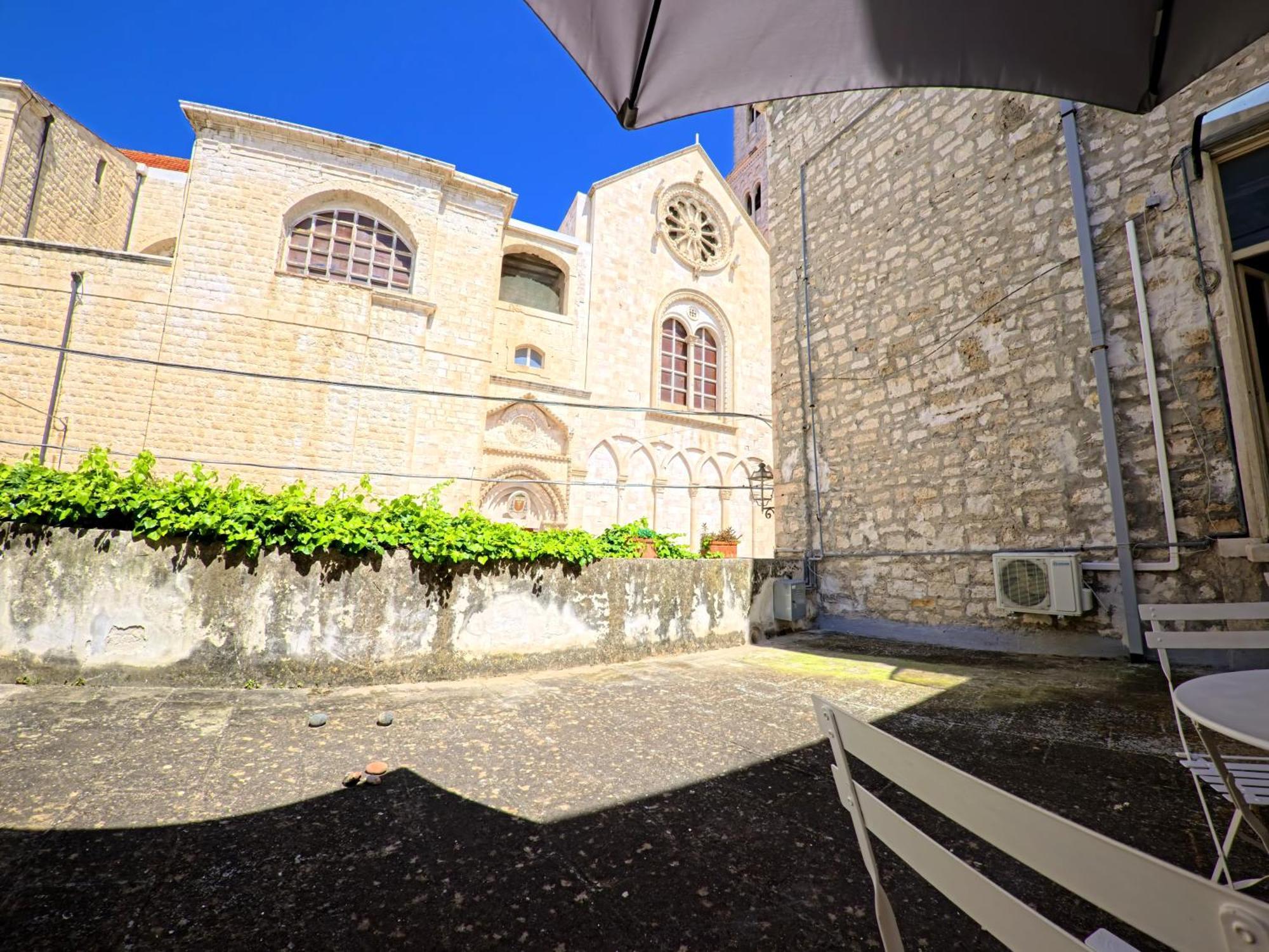 Palazzo Framarino Dei Malatesta - Noble Floor - XIV Century Giovinazzo Exterior foto